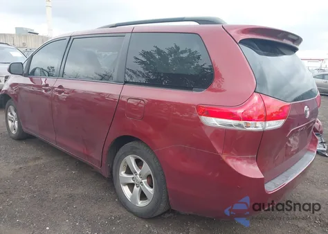 2013 Toyota Sienna Le V6 8 Passenger from USA, damaged, VIN 5TDKK3DC2DS313482